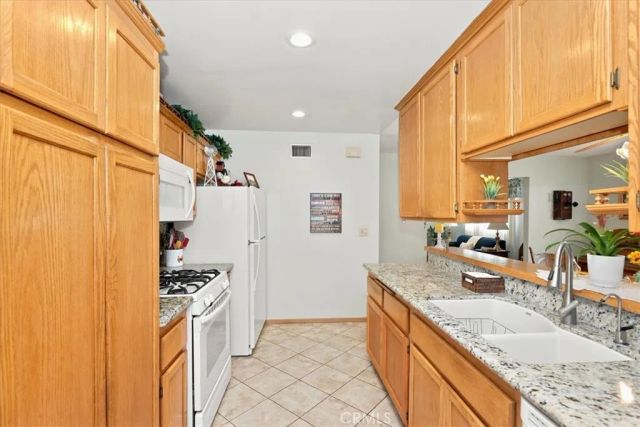 614 Azure Court, Upland, CA 91786