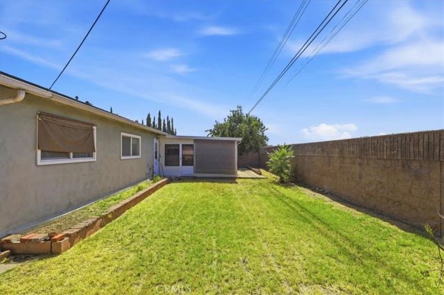 614 Azure Court, Upland, CA 91786