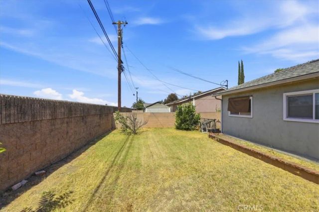 614 Azure Court, Upland, CA 91786