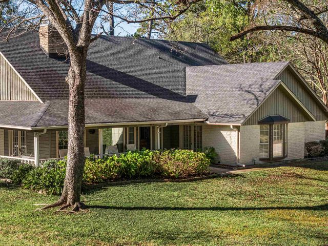 455 Country Place, Longview, TX 75605