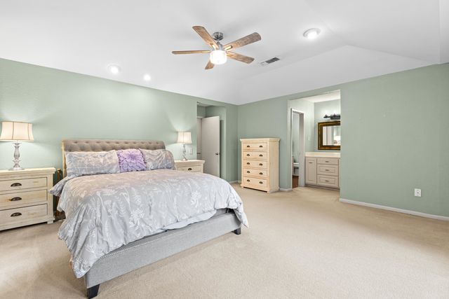 455 Country Place, Longview, TX 75605