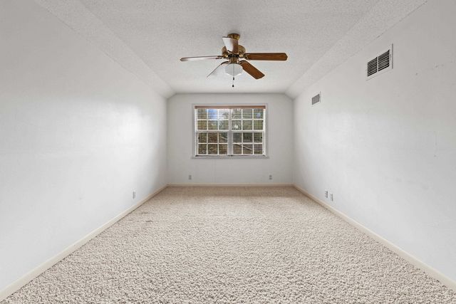 455 Country Place, Longview, TX 75605