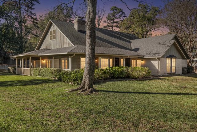 455 Country Place, Longview, TX 75605