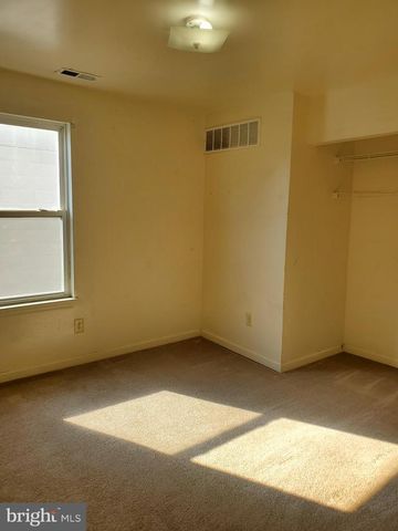 87-B E BARBER AVE, Woodbury, NJ 08096