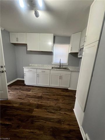 1012 Louise Road, Winston-salem, NC 27107
