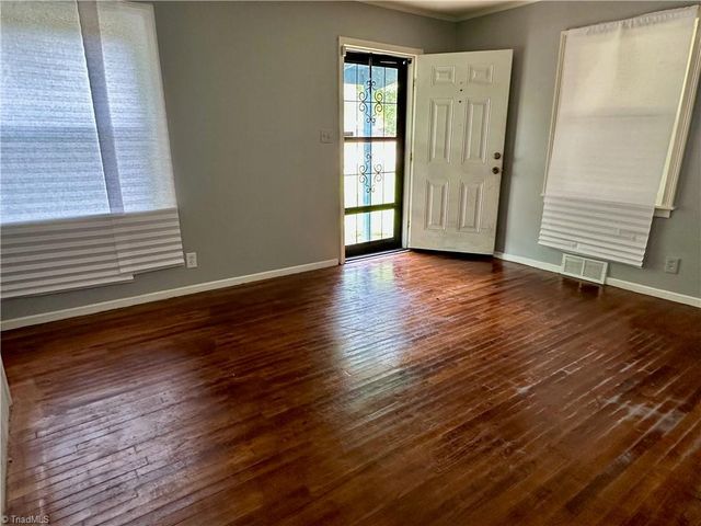 1012 Louise Road, Winston-salem, NC 27107