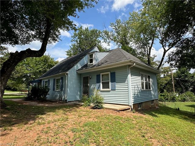 1012 Louise Road, Winston-salem, NC 27107