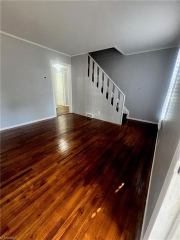 1012 Louise Road, Winston-salem, NC 27107