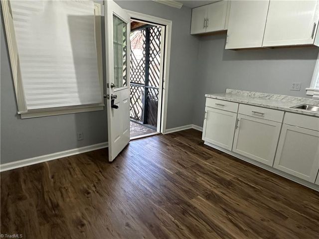 1012 Louise Road, Winston-salem, NC 27107