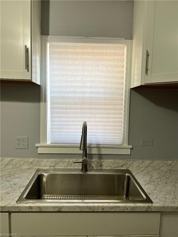 1012 Louise Road, Winston-salem, NC 27107