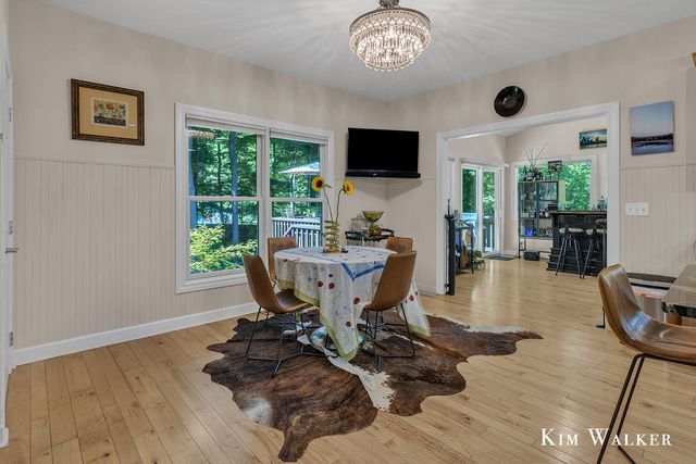 5813 Hunters Ridge, Fennville, MI 49408