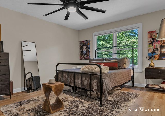 5813 Hunters Ridge, Fennville, MI 49408