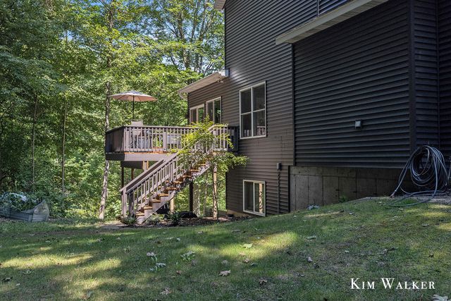 5813 Hunters Ridge, Fennville, MI 49408