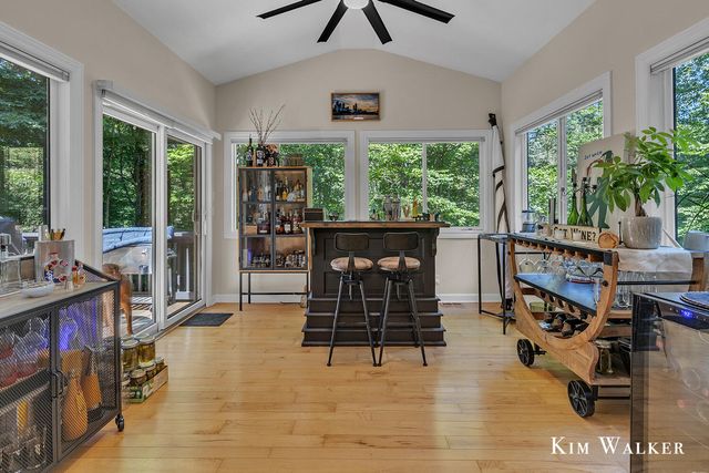 5813 Hunters Ridge, Fennville, MI 49408