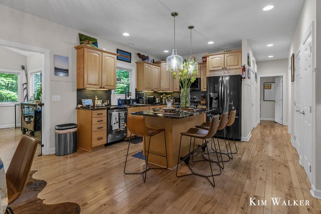 5813 Hunters Ridge, Fennville, MI 49408