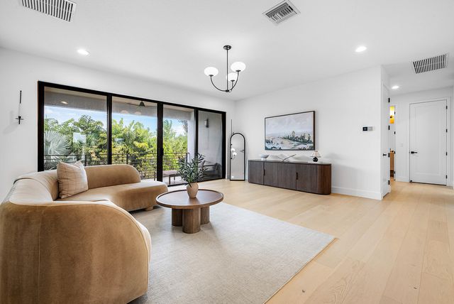 8527 Ganton Drive, Boca Raton, FL 33434