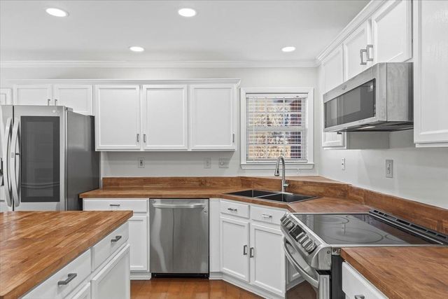 1645 HAILSHAM CV, Unincorporated, TN 38016