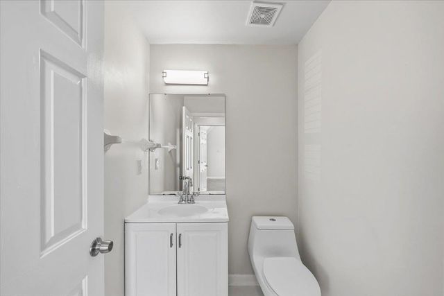 1645 HAILSHAM CV, Unincorporated, TN 38016