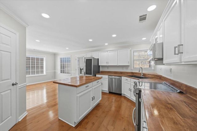 1645 HAILSHAM CV, Unincorporated, TN 38016