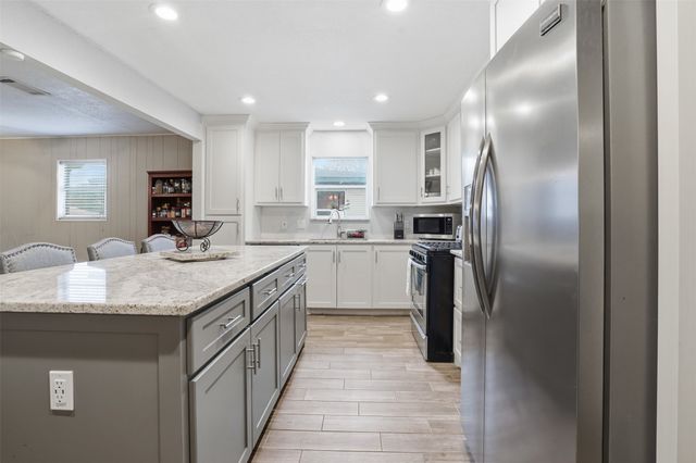 3904 Lakewood Drive, Lake Worth, TX 76135