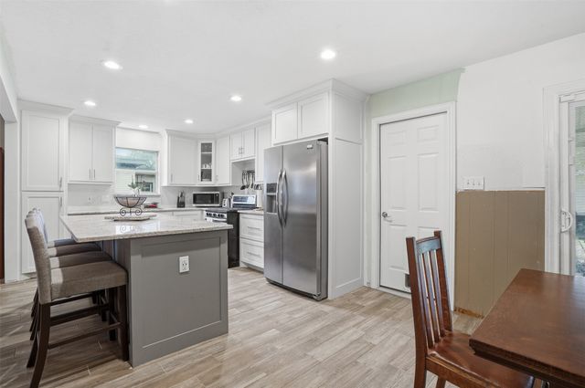 3904 Lakewood Drive, Lake Worth, TX 76135