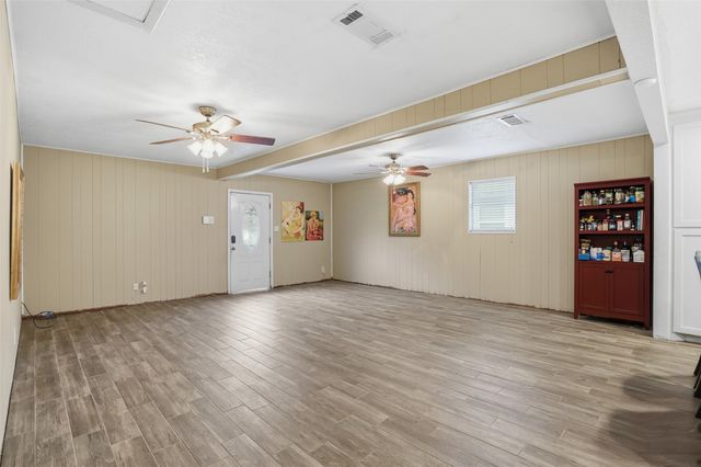 3904 Lakewood Drive, Lake Worth, TX 76135