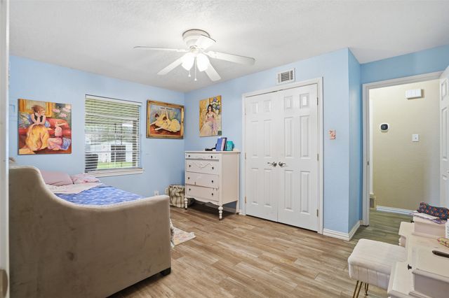 3904 Lakewood Drive, Lake Worth, TX 76135