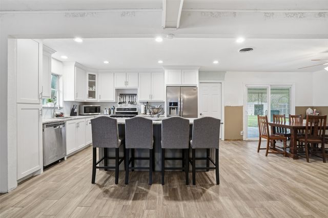 3904 Lakewood Drive, Lake Worth, TX 76135