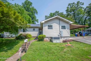102 Malvern Rd, Oak Ridge, TN 37830