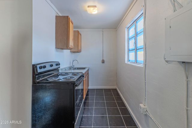5946 W MYRTLE Avenue, Glendale, AZ 85301
