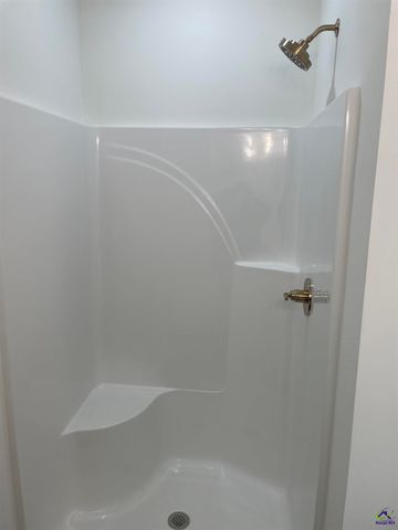 112 Pecan St, Cochran, GA 31014