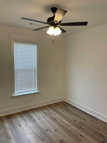 112 Pecan St, Cochran, GA 31014