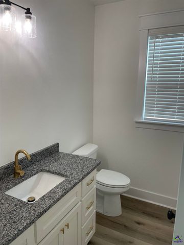 112 Pecan St, Cochran, GA 31014