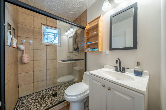 2976 West Way, Redding, CA 96002