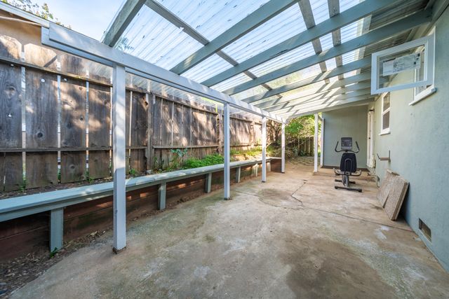 2976 West Way, Redding, CA 96002