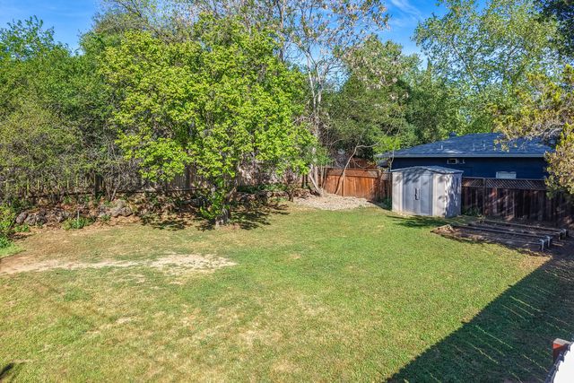 2976 West Way, Redding, CA 96002