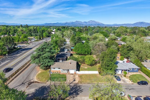 2976 West Way, Redding, CA 96002