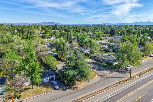 2976 West Way, Redding, CA 96002