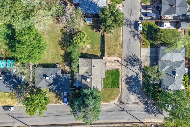 2976 West Way, Redding, CA 96002