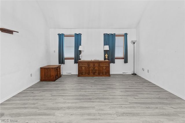 140 Iris Lane, Colliers, WV 26035