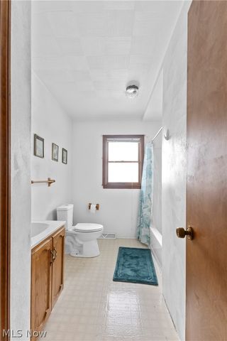 140 Iris Lane, Colliers, WV 26035