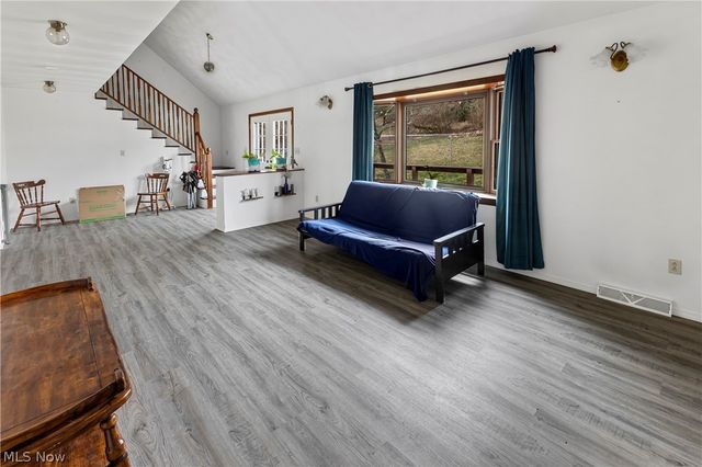 140 Iris Lane, Colliers, WV 26035
