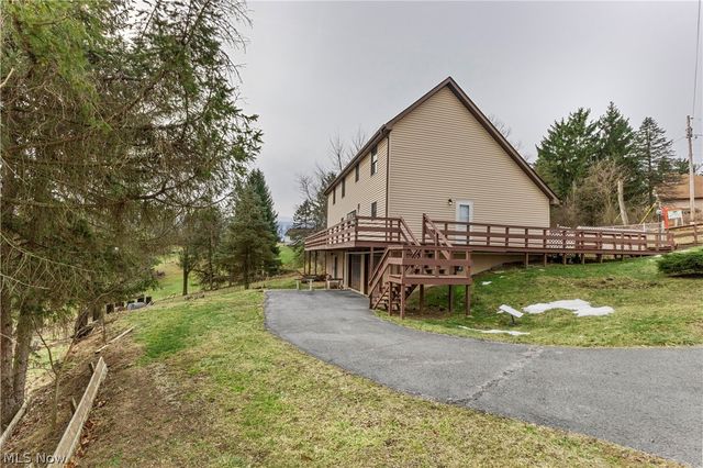 140 Iris Lane, Colliers, WV 26035