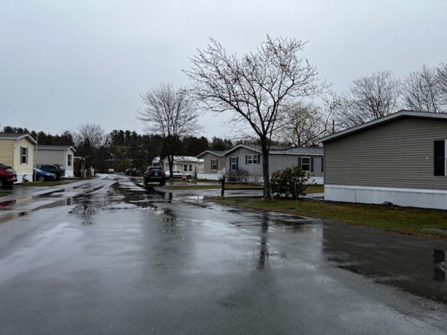 18 Hunter Boulevard, Londonderry, NH 03053