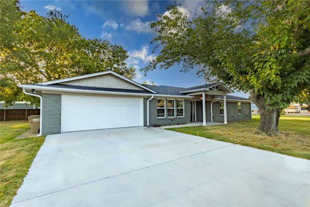 128 N Osborn Street, Alba, TX 75410