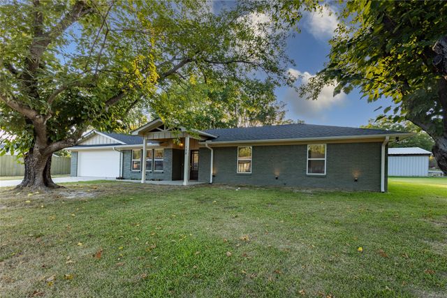 128 N Osborn Street, Alba, TX 75410