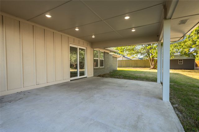 128 N Osborn Street, Alba, TX 75410