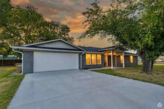 128 N Osborn Street, Alba, TX 75410