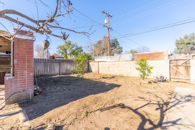 3623 E Lamona, Fresno, CA 93703