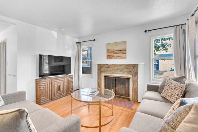 3623 E Lamona, Fresno, CA 93703